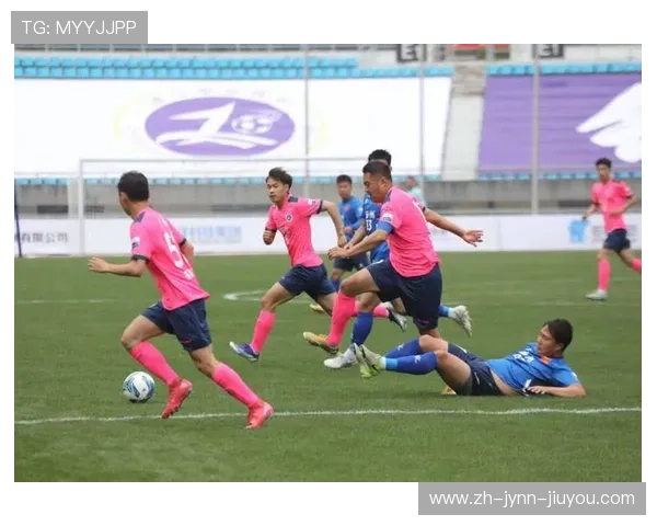 足球比赛中的高压防守与抢断技术